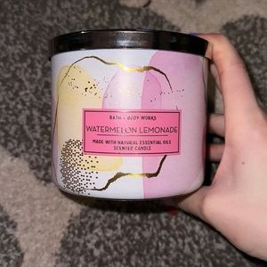 Bath and body works candle